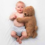 Новороденото има разтърсваща брадичка Новороденото има разтърсваща брадичка