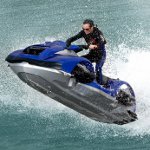 AquaBike: състезателни състезателни ски