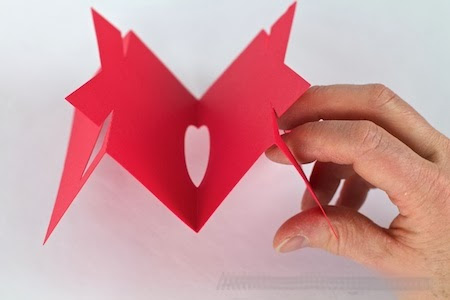 На 14 февруари правим красива обемна валентинка - майсторски клас с снимка