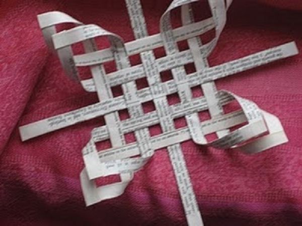 Красиви снежинки за Новата година на 2017 със собствени ръце от хартиени диаграми и снимки на етапи. Майсторски класове за деца на големи снежинки в оригами техника