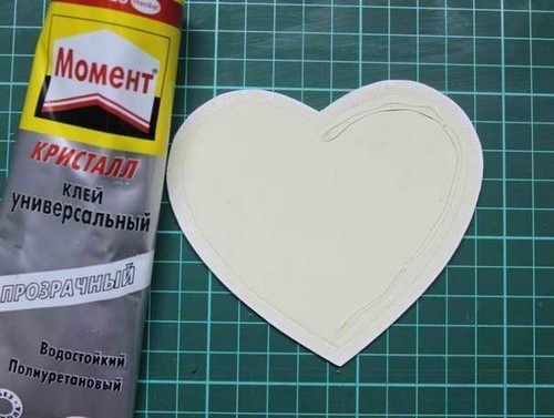 н