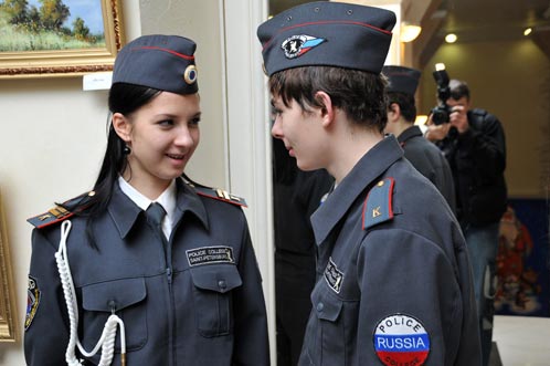 Как да си намеря работа в полицията?