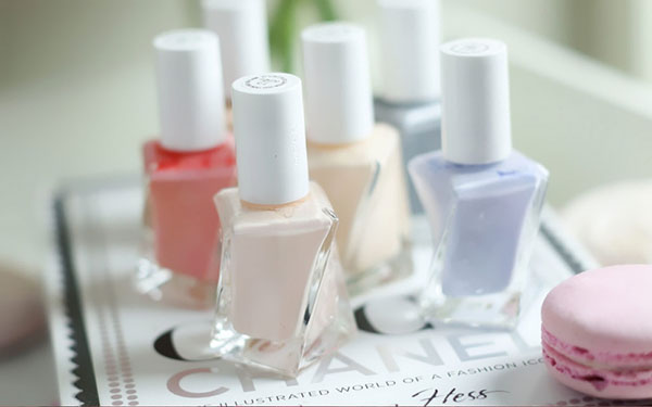 Пастелски маникюр: колекция от лакове Essie Gel Couture Ballet Nude 2017