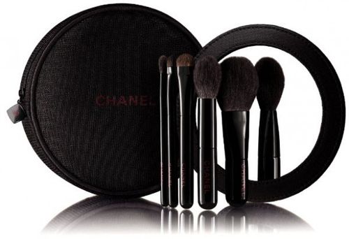 Коледна колекция Rouge Noir Absolument от Chanel