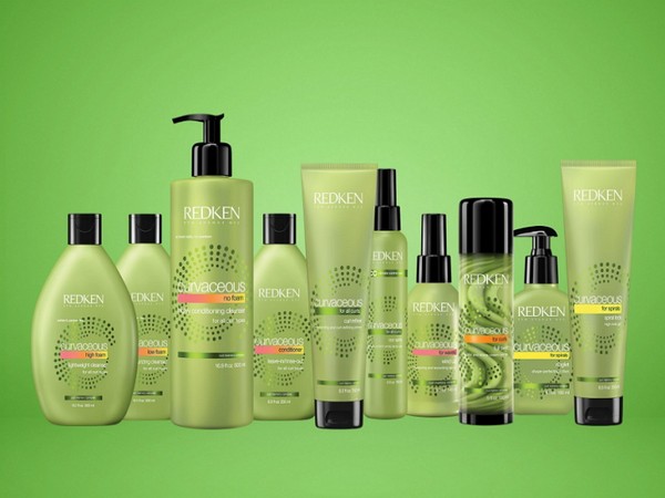 Вълнообразна революция: нови предмети за къдрави пръстени Redken Curvaceous