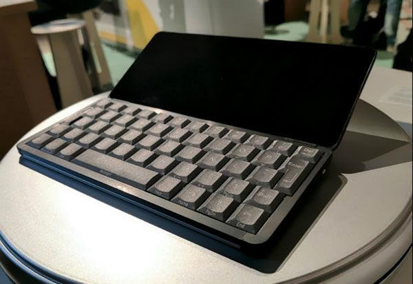 Миниатюрен лаптоп Gemini PDA - за тези, които са на път