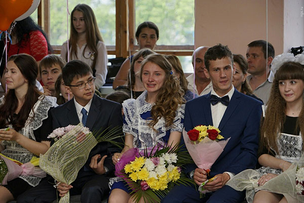 Красиви поздравления за дипломирането през 2017 г. за 9 и 11 клас