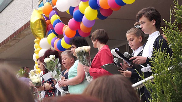 Красиви поздравления за дипломирането през 2017 г. за 9 и 11 клас