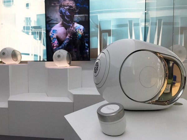 Революция на звука: безжичен високоговорител Devialet Gold Phantom