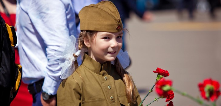 Сцени до 9 май