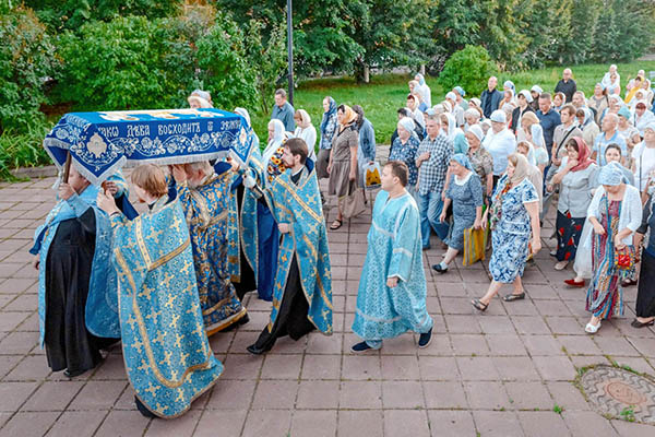 Успение Богородично 2017: знамения и поздравления