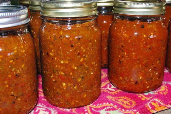 Adjika от тиквички за зимата: стъпка по стъпка рецепти на празното място с снимка