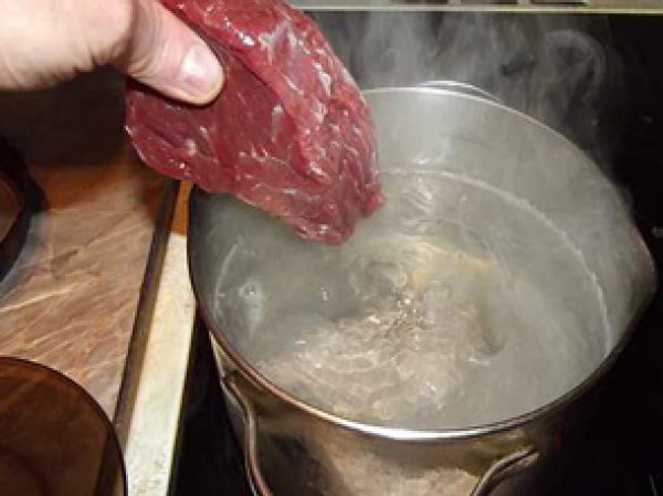 Тайни за готвене: рецепти за най-вкусните пълнени палачинки с снимки и видеоклипове