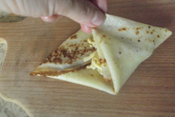 Тайни за готвене: рецепти за най-вкусните пълнени палачинки с снимки и видеоклипове