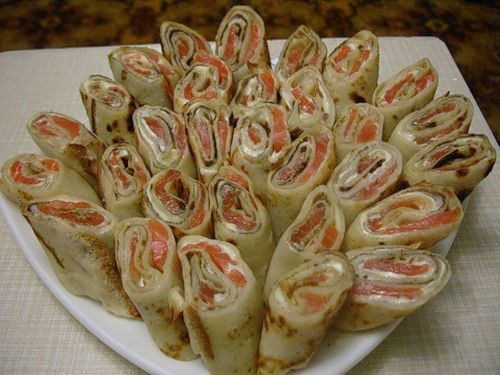 Тайни за готвене: рецепти за най-вкусните пълнени палачинки с снимки и видеоклипове