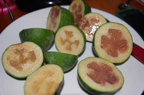 Feijoa с мед, рецепта с снимка