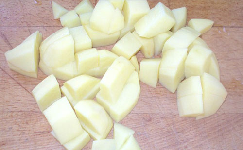Голяма гюлаш с картофи