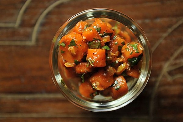 Моркови за зимата в кутии - на корейски, лечо, салата, дресинг - много вкусни рецепти с лук, цвекло, черен пипер. Как да запазим морковите за зимата вкъщи