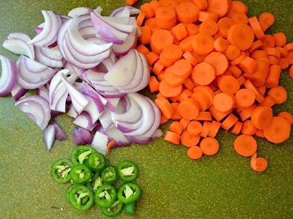 Моркови за зимата в кутии - на корейски, лечо, салата, дресинг - много вкусни рецепти с лук, цвекло, черен пипер. Как да запазим морковите за зимата вкъщи