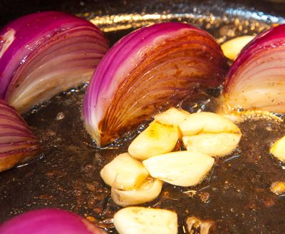 Рецепта на агнешко със сини сливи в мултиваркет - вкусна рецепта за почивка