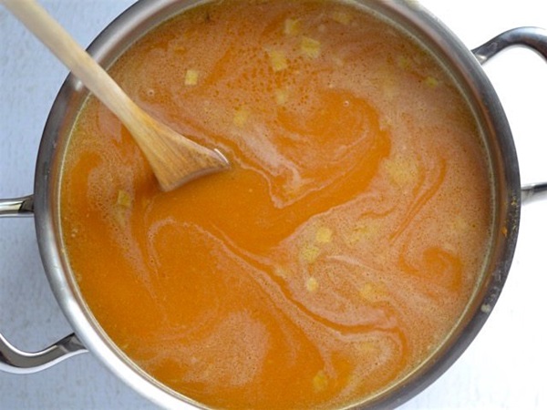 Вкусна супа от тиква