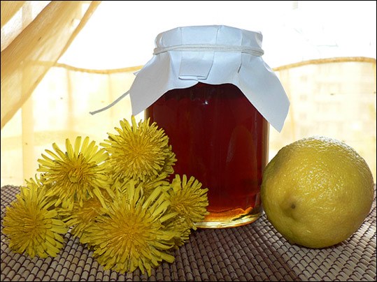 глухарче и лимон