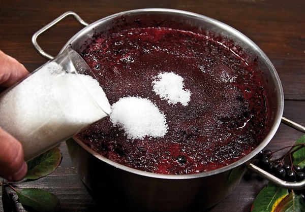 Домашно вино от chokeberry