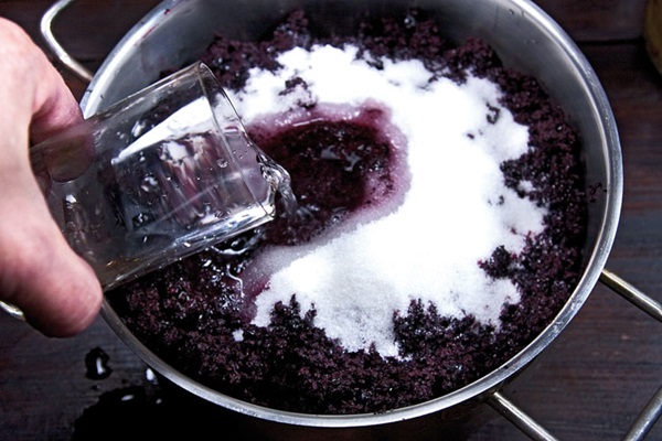 Домашно вино от chokeberry