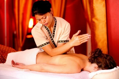 Тайландски масаж в CROWN THAI SPA - докосване на щастието